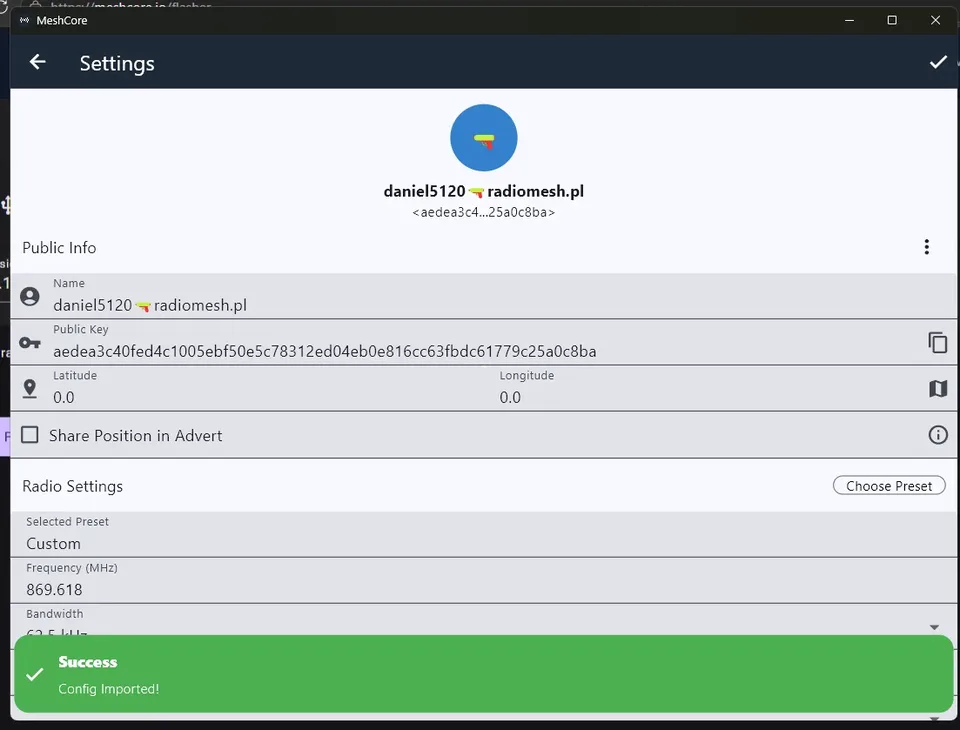 Ustawienia aplikacji MeshCore z kluczem publicznym węzła i zielonym komunikatem Success: Config Imported!